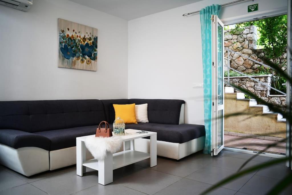 Wave N' Sea Apartment With A Private Pool Dubrovnik Ngoại thất bức ảnh