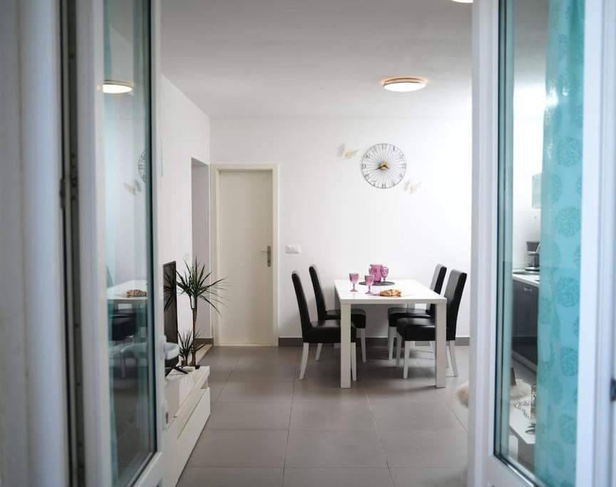 Wave N' Sea Apartment With A Private Pool Dubrovnik Ngoại thất bức ảnh