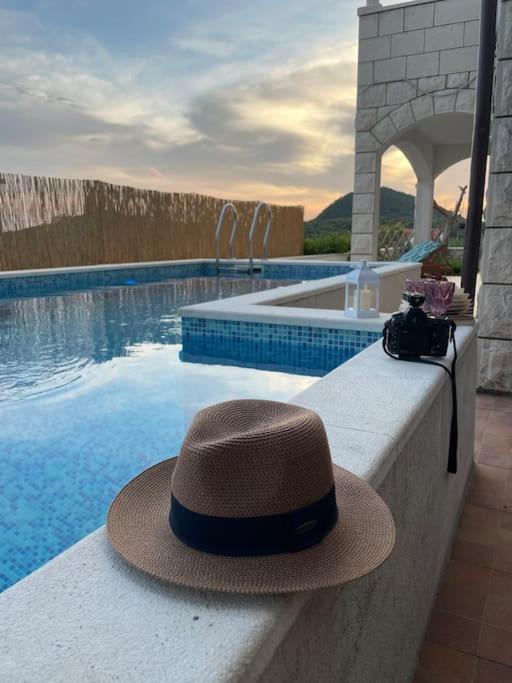 Wave N' Sea Apartment With A Private Pool Dubrovnik Ngoại thất bức ảnh
